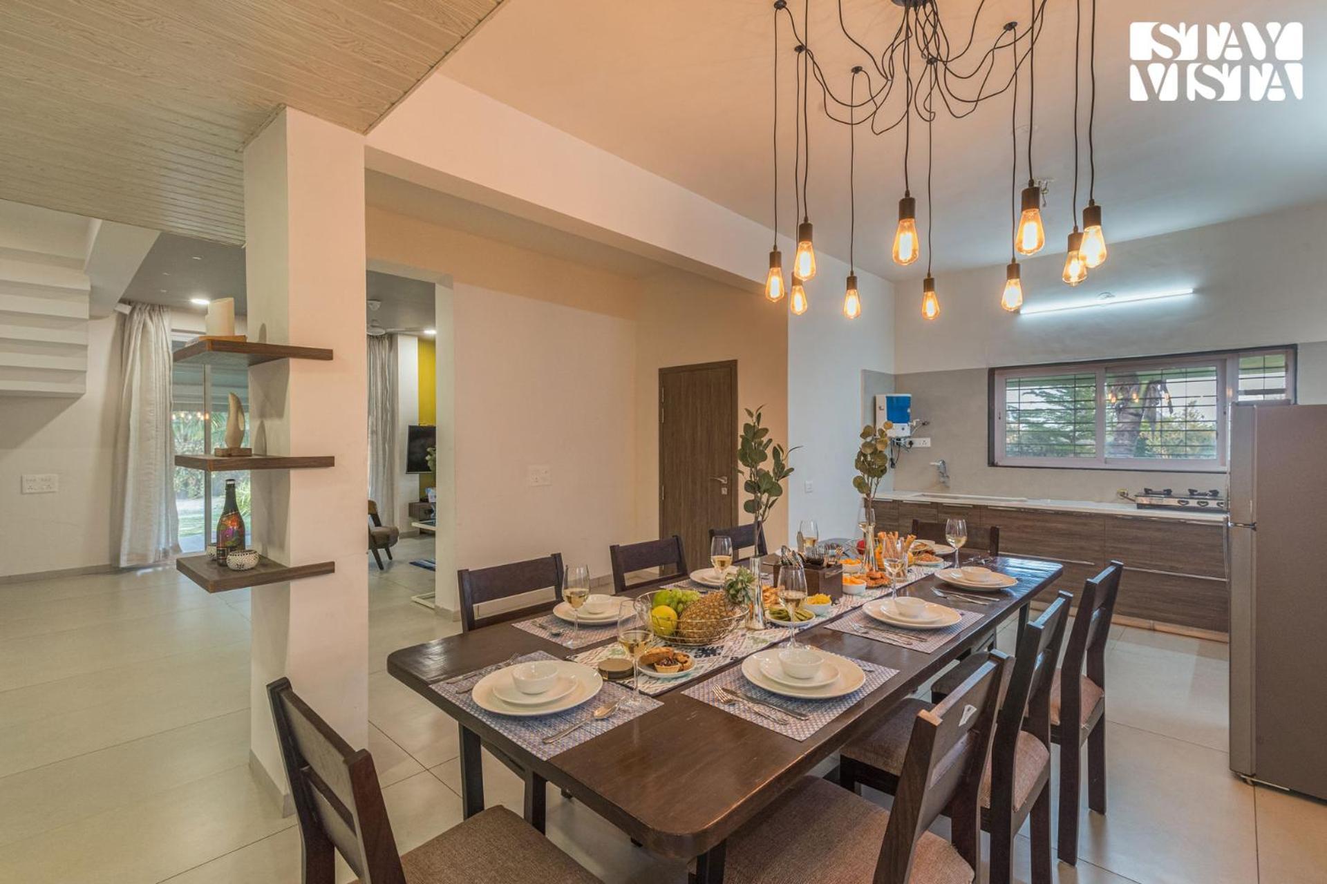 Stayvista'S Silver Grove - Serene Haven With Expansive Lawn & Terrace Нашик Екстериор снимка